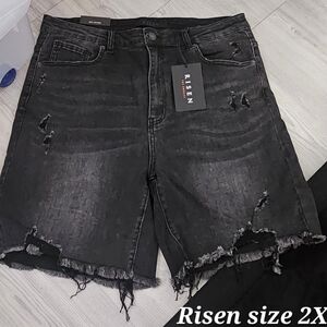 Risen Distressed Black Denim Shorts - Size 2X